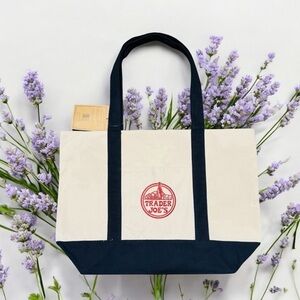 🆕Trader Joe's Iconic Canvas Tote Bag